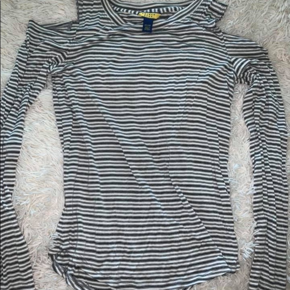 Long sleeve top